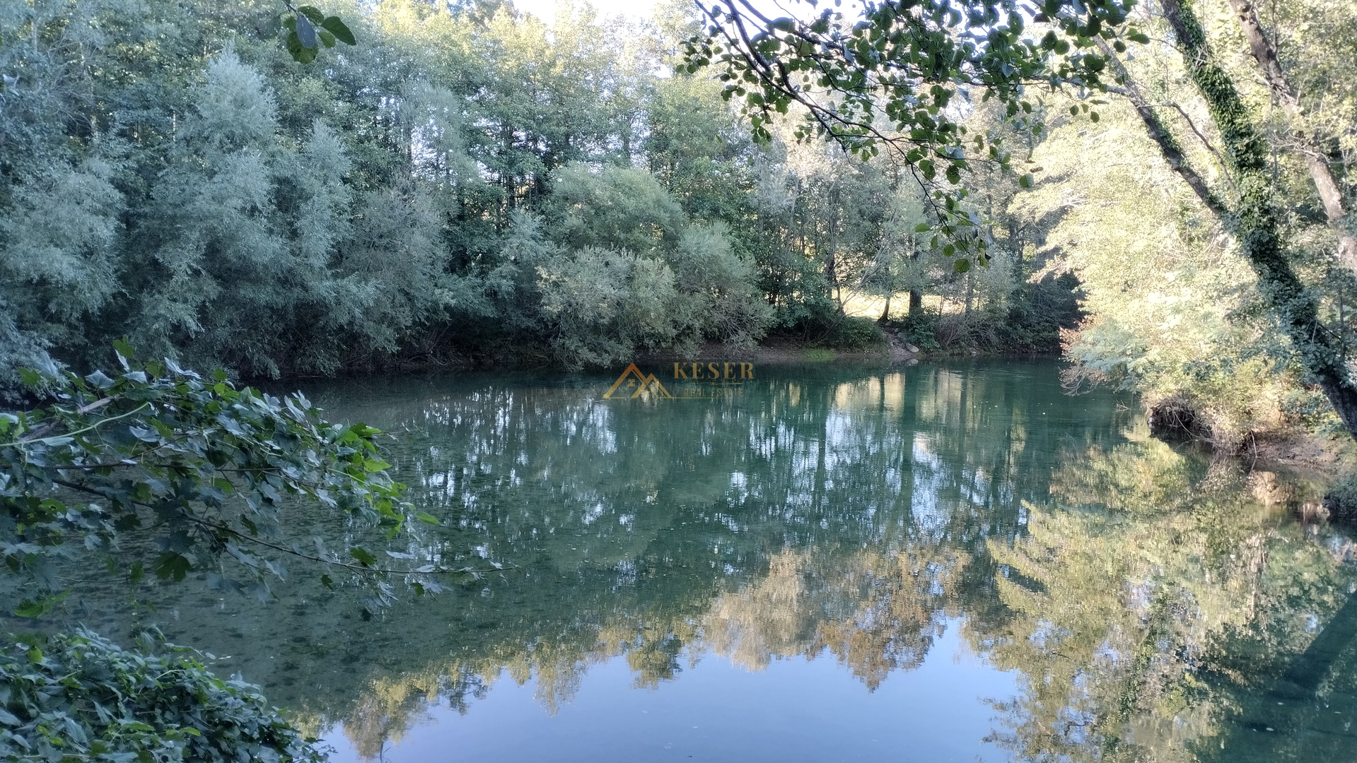 MARTINOVO SELO, GRAĐEVINSKO ZEMLJIŠTE SA ZAPOČETOM GRADNJOM 1712m2 - cover