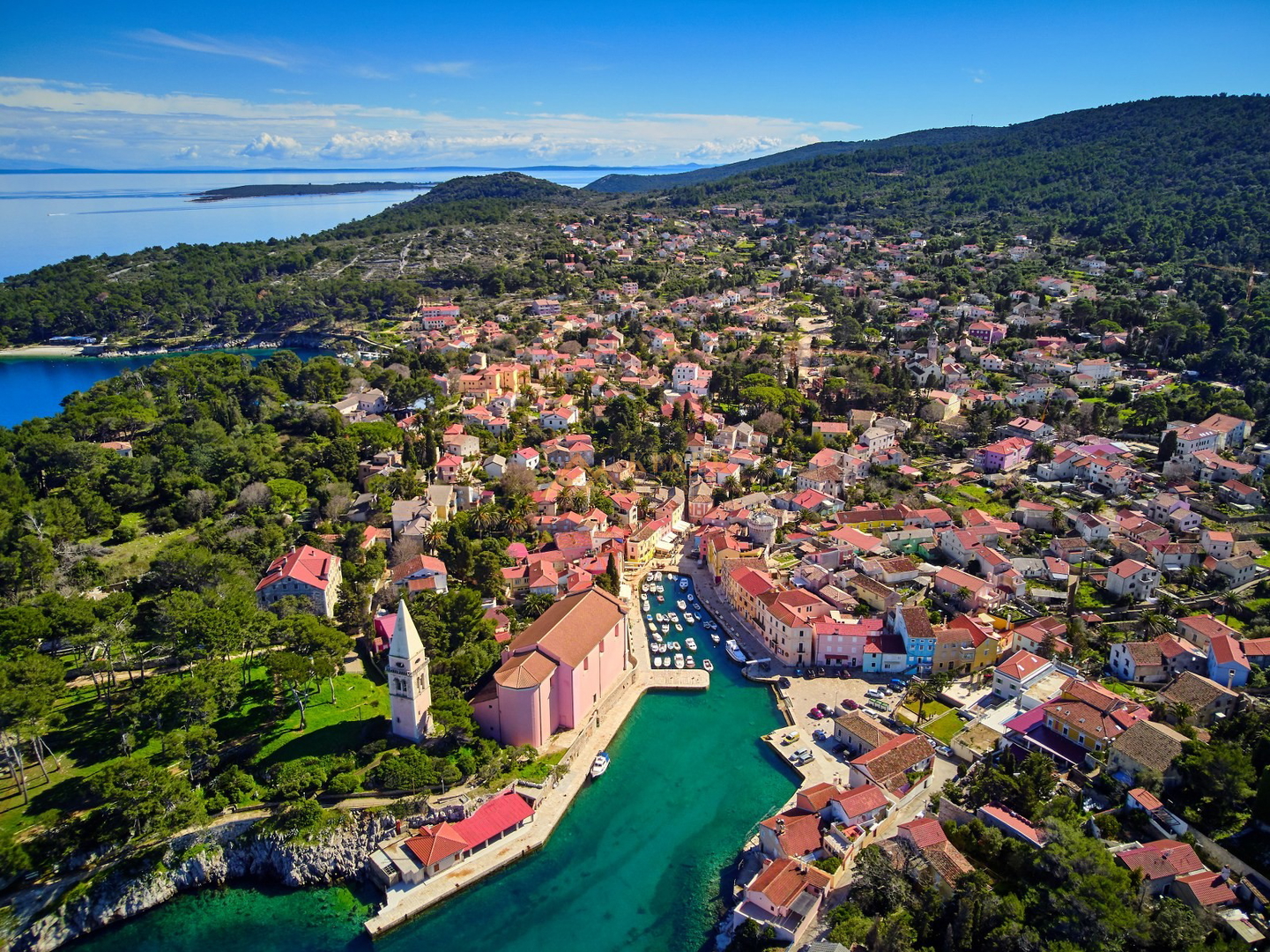 LOŠINJ, OAZA ČISTOG ZRAKA, BOROVA I MIRA - cover