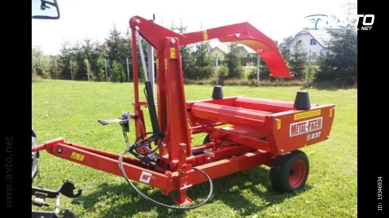 Metal-Fach ovijač sa stražnjim utovarom - cover