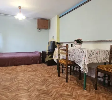Garsonijera u Gornjoj Kustošiji za najam - cover