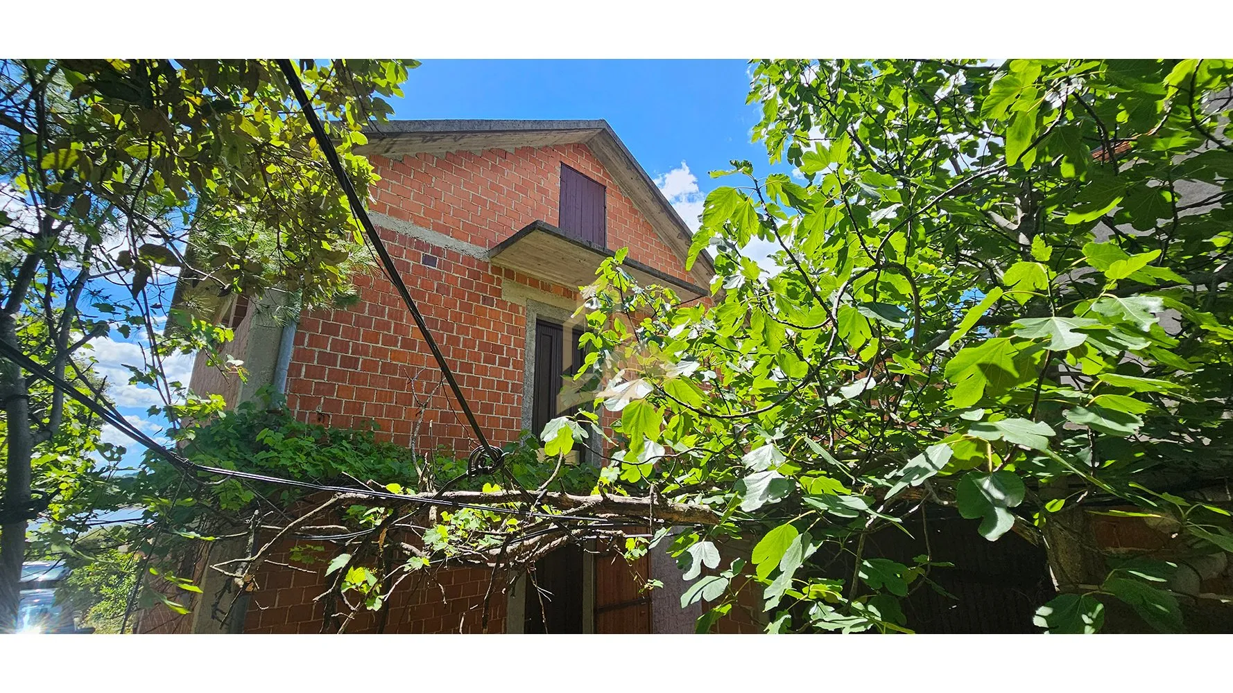 Posedarje, kuća u zelenilu blizu plaže - cover