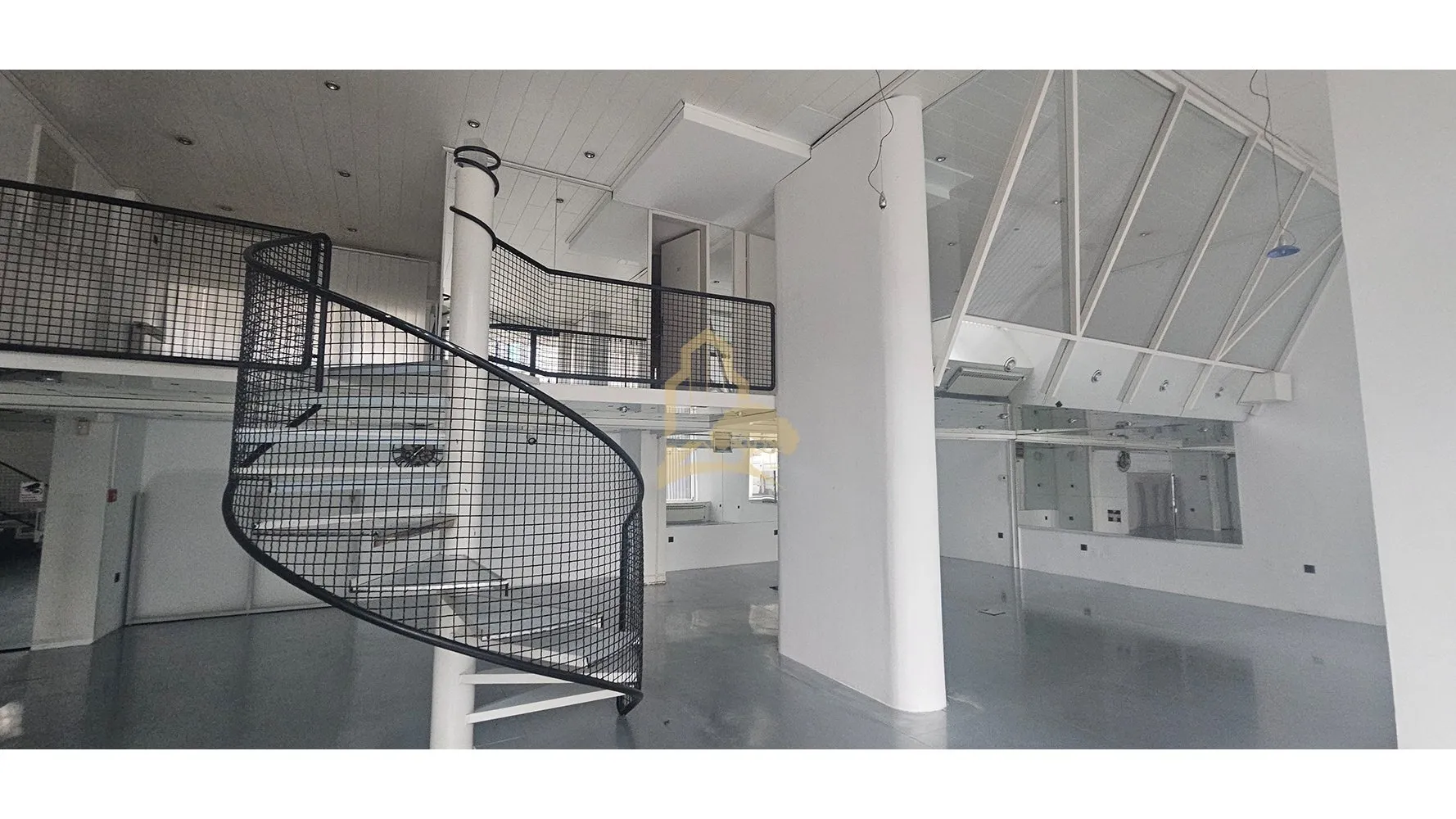 Ekskluzivan dvoetažni ured u srcu grada – Laginjina (230 m2) - cover