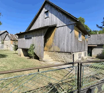 Ličko Lešće - Autentična lička kuća s pomoćnim objektima - cover