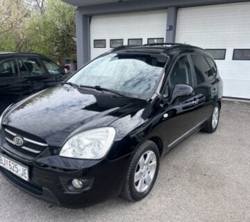 Kia Carens 2,0 CRDi EX""2007god"7 sjedala""reg 11/2024 Na ime kupca"" - cover