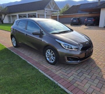 Kia Ceed (cee'd) 1,6 CRDi, 100 kw - cover