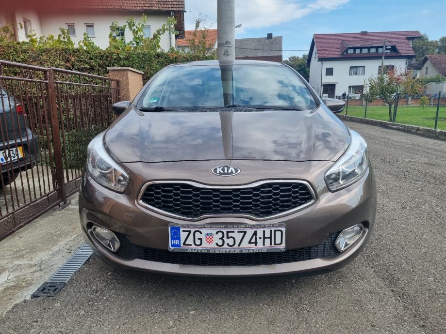 kia-ceed-cee-d-1.6-crdi-lx-alu-eco-slika-163373779