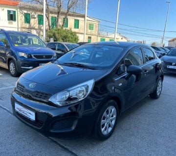 Kia Rio 1,2 LX - 90.000km - SERVIS - GARANCIJA - REG 1 GOD - cover