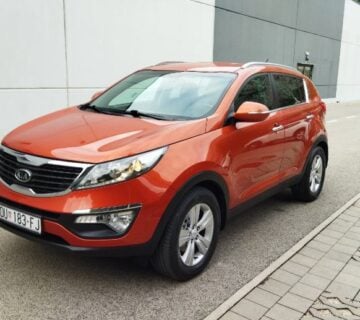 Kia Sportage 2WD 1,7 CRDi*KLIMA*HR AUTO* - cover