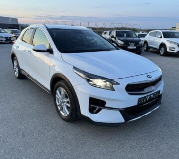 Kia XCeed 1.5 - cover