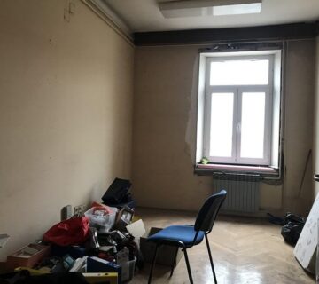 Kod ZAPADNOG KOLODVORA, 4-s, 114m2, 2.kat IZVRSNO za ADAPTACIJU (prodaja) - cover