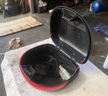 Kofer za motocikl - cover