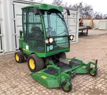 Kosilica John Deere 1565 Series II 4WD - cover