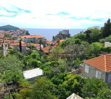 Stan s pravom nadogradnje na odličnoj lokaciji - Dubrovnik