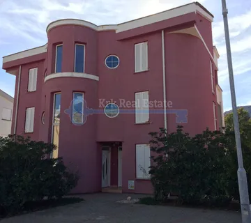 Baška - Dvoetažni Apartman U Villi Blizu Plaže