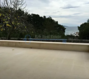 KRK - SAMOSTOJEĆA  KUĆA PRVI RED DO MORA - cover