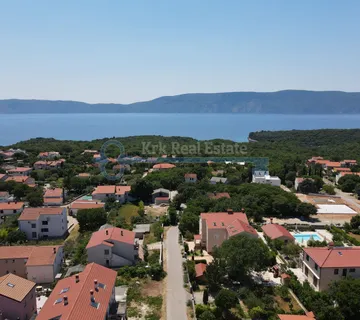 AKCIJA! SNIŽENA CIJNA! PINEZIĆI - GRAĐEVINSKO ZEMLJIŠTE - cover