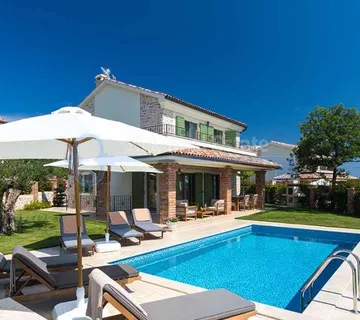 Kras - Villa Sa Bazenom I Uređenom Okućnicom - Kras, Dobrinj