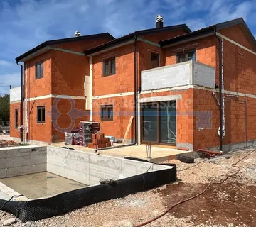 Lakmartin - Dvojna Kuća Sa Okućnicom I Bazenom - Lakmartin, Krk