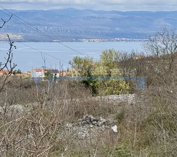 VRBNIK - VELIKO GRAĐEVINSKO ZEMLJIŠTE - cover