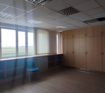 POSLOVNI PROSTORI OD 20 - 60M2 U BELICI - cover