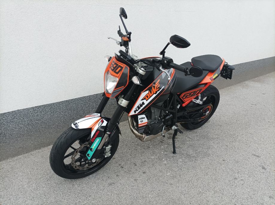 ktm-duke-690-abs-690-cm3-slika-204729520