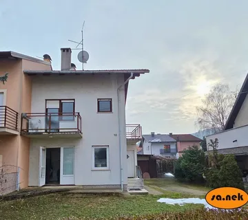 Prostrana dvojna kuća u centru Samobora - cover