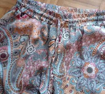 Nove boho hlače - cover