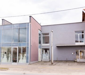 Kuća: Karlovac Senjska Ul, 206.00 m2 (prodaja) - cover