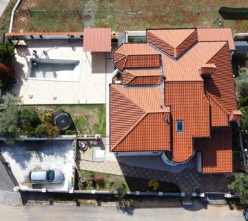 Kuća: Loborika, 290.00 m2 (prodaja) - cover