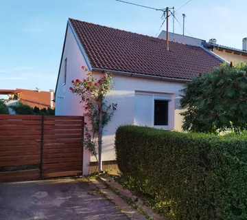 Kuća: Osijek, Jug I, 74.00 m2 + 89 m2 (prodaja)