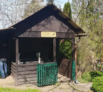 Poljana Sutlanska, drv. kućica i započ.gradnja kuće na imanju 11600m2 (prodaja) - cover