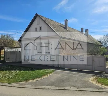 Kuća: Satnica Valpovačka, visoka prizemnica, 147.00 m2 (prodaja) - Osijek