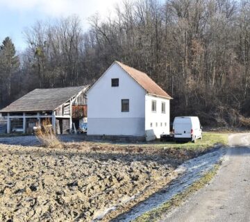 Kuća: Turnišće Desinićko, 140 m2, 28.000 m2, više čestica (prodaja) - cover