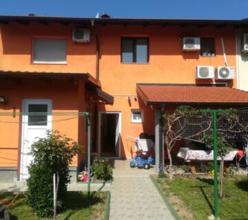 Kuća: Zagreb (Borongaj), 240.00 m2 SA 7 APARTMANA (prodaja) - cover