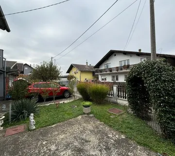 Kuća: Zagreb (Resnik), 220.00 m2 Idealno za obitelj (prodaja) - cover