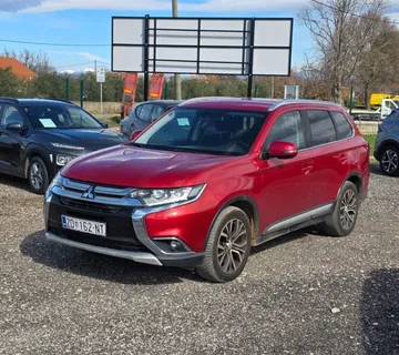 Mitsubishi Outlander 2,2 4WD |Automatik |Kuka |Kam |Temp |JAMSTVO - cover
