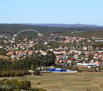 Labin/Vinež/ Iznajmljuje se poslovni prostor 30m2/800€! - cover