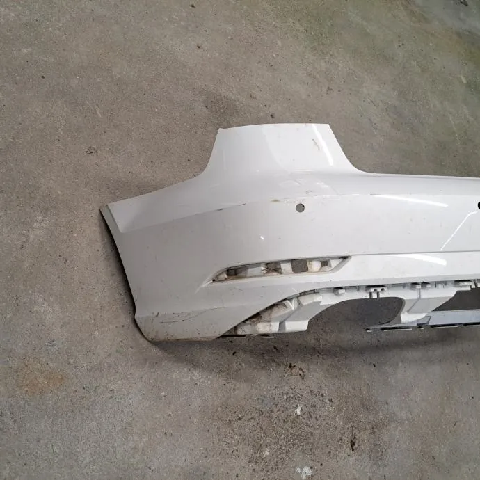 AUDI A3 2015 ZADNJI BRANIK SA OTVORIMA ZA SENZORE - cover