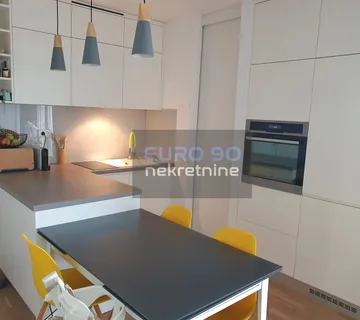 ZADAR/PETRIĆI -DVOSOBAN, NAMJEŠTEN STAN 49 m2 ,GARAŽA, POGLED NA MORE - cover