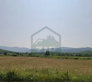 Građevinsko zemljište u Smiljanu 900 m² - 26.000 € - cover