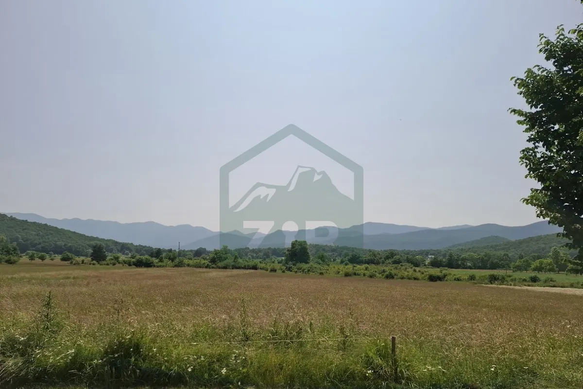 Građevinsko zemljište u Smiljanu 900 m² - 26.000 € - cover
