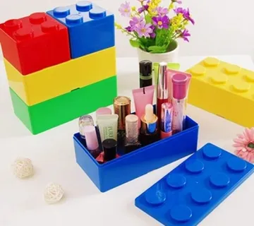 Veseli organizator za pospremanje u obliku popularnih kockica - cover