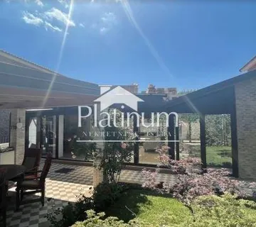 Istra, Pomer, apartmanski kompleks u dvojnoj kući (prodaja) - cover