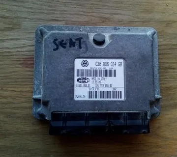 Seat Ibiza 2003 benzin kompjuter motora - cover