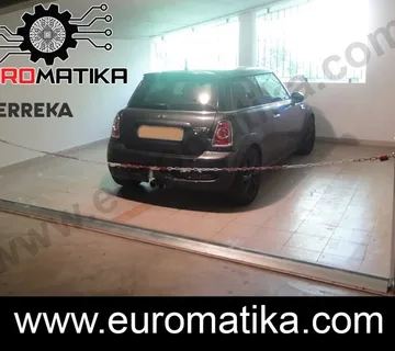 Erreka Omni 8m lančana barijera za dvorišta i javne prostore - Pula