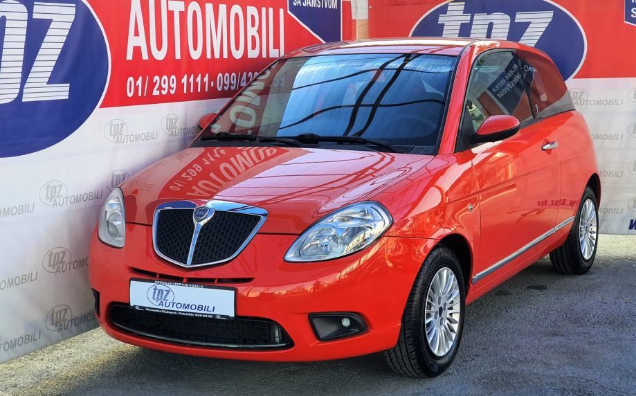 lancia-ypsilon-14-16v-automatik-perla-boja-klima-izuzetno-stanje-5990-slika-188741198