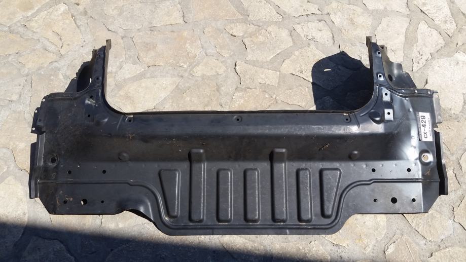 lanos-daewoo-zadnji-vezni-lim-3-5-vrata-96303437-slika-129643879
