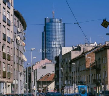 Prodaja četverosobnog stana u modernoj novogradnji - cover