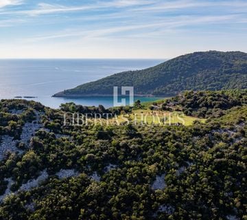 Ruševna kuća s impozantnim zemljištem na Lopudu kraj Dubrovnik na prodaju - cover