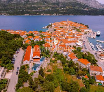 Prodaja kamene kuće u samom centru Korčule - cover